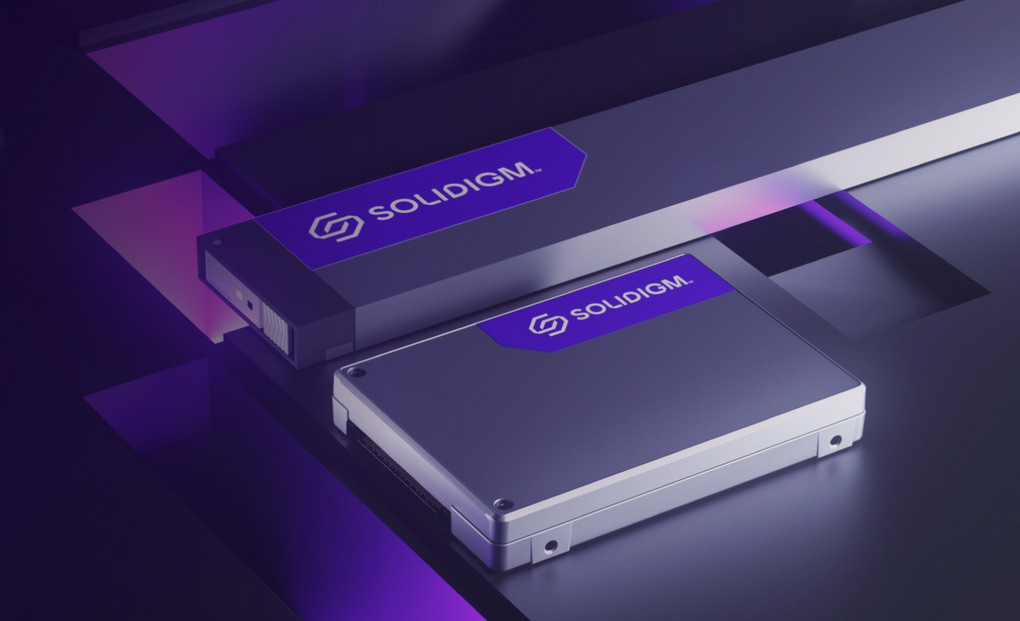 Solidigm D5-P5336高密度數據中心固態硬盤